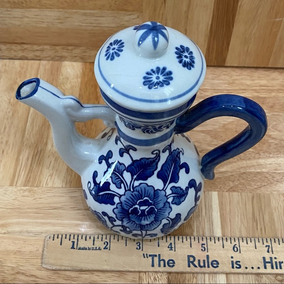 Vintage BOMBAY  Blue & White Ceramic 7” Teapot - Picture 7 of 11